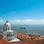 Alfama Charming דירה